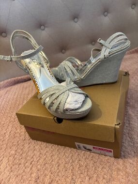 Wedge sandal